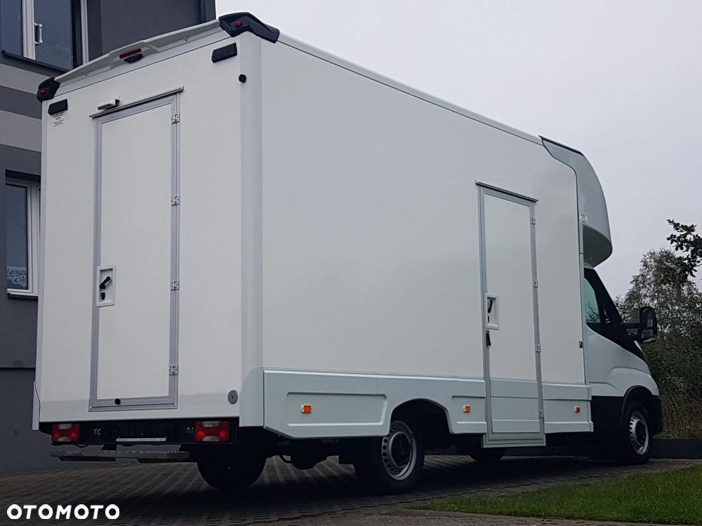 Iveco DAILY KONTENER NISKOPODŁOGOWY 4,43x2,23x2,42 SKLEP FOODTRUCK BAR KLIMA KONIOWÓZ KAMPER - 29