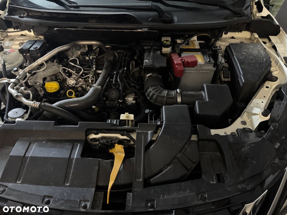 Nissan Qashqai 1.3 DIG-T DCT AKARI - 25