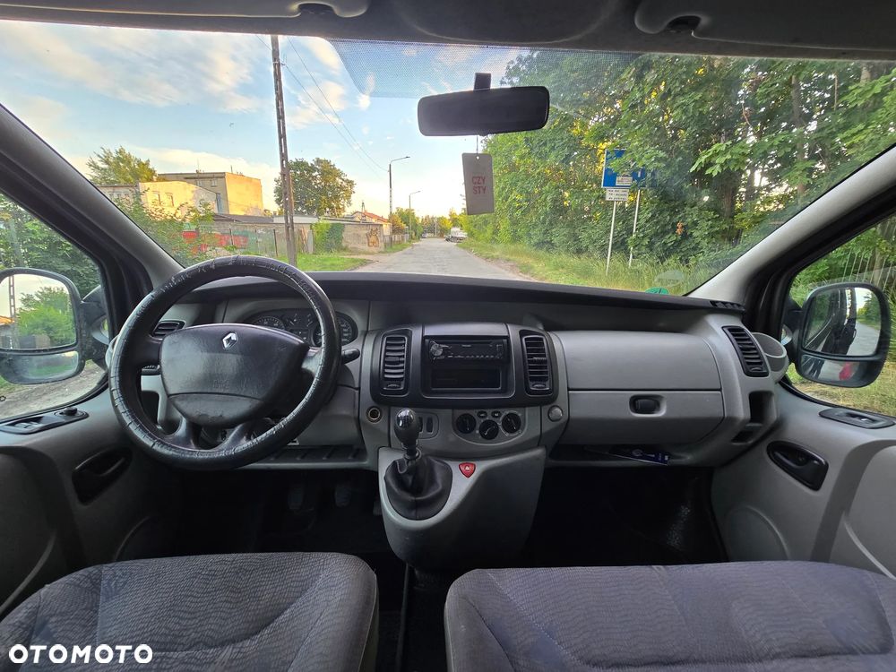 Renault Trafic Passenger Expression - 8