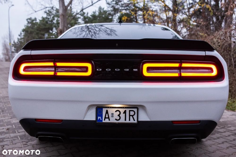 Dodge Challenger 5.7 R/T Shaker - 8