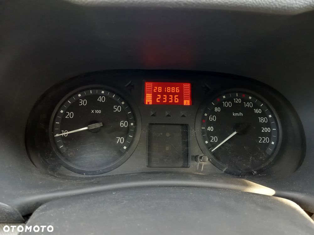 Renault Clio - 12