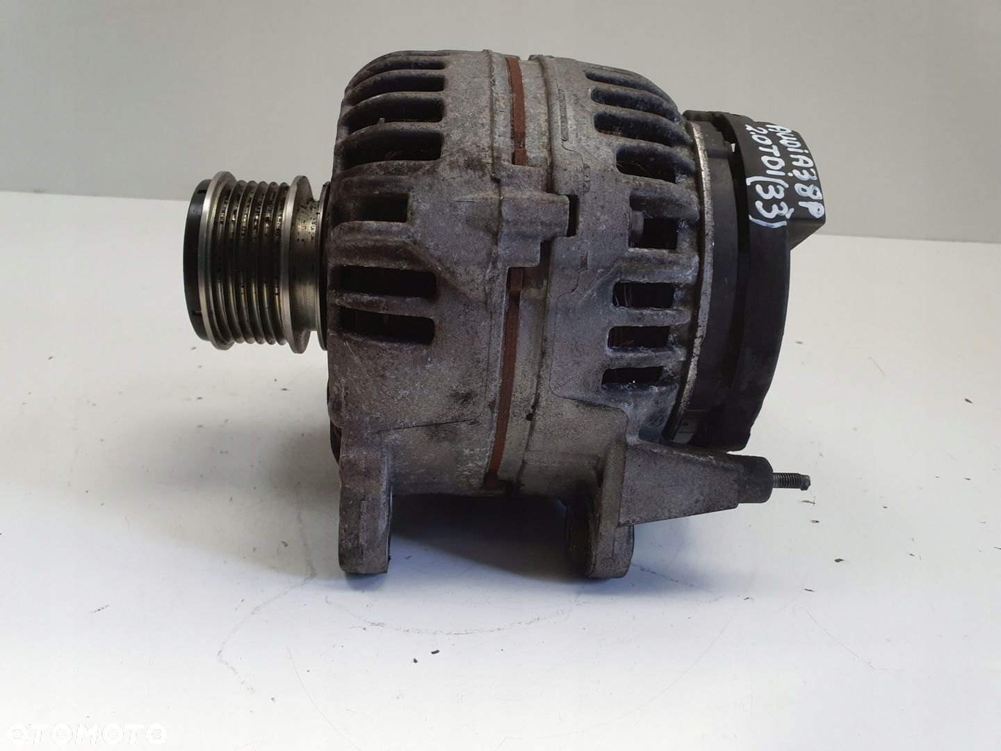 Audi A3 8P VW Golf V 1.9 TDI ALTERNATOR bosch 06F903023F 140A - 5