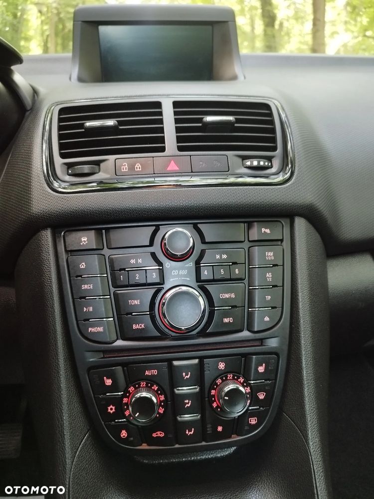 Opel Meriva - 24