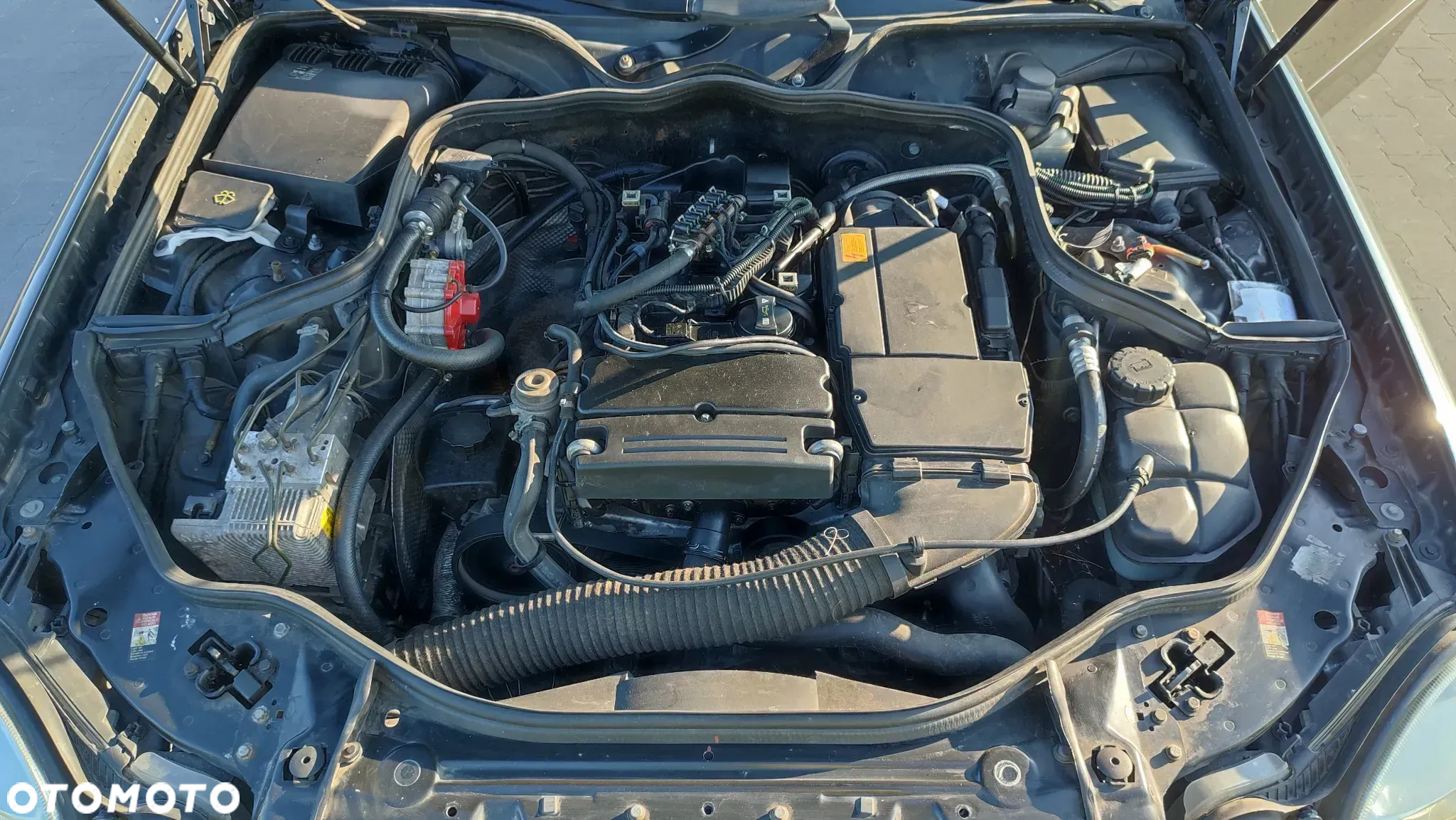 Mercedes-Benz Klasa E 200 T Kompressor Automatik Classic - 9