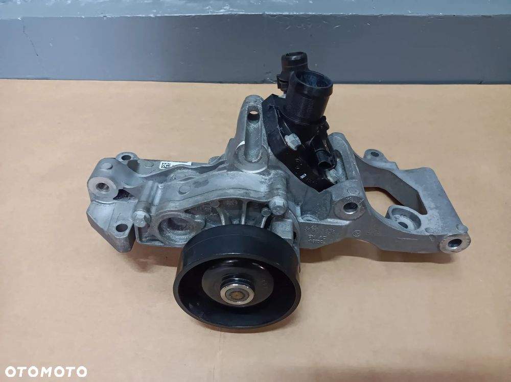 Bmw F39 F45 Mini F56 F60 Pompa wody 8601366 - 1