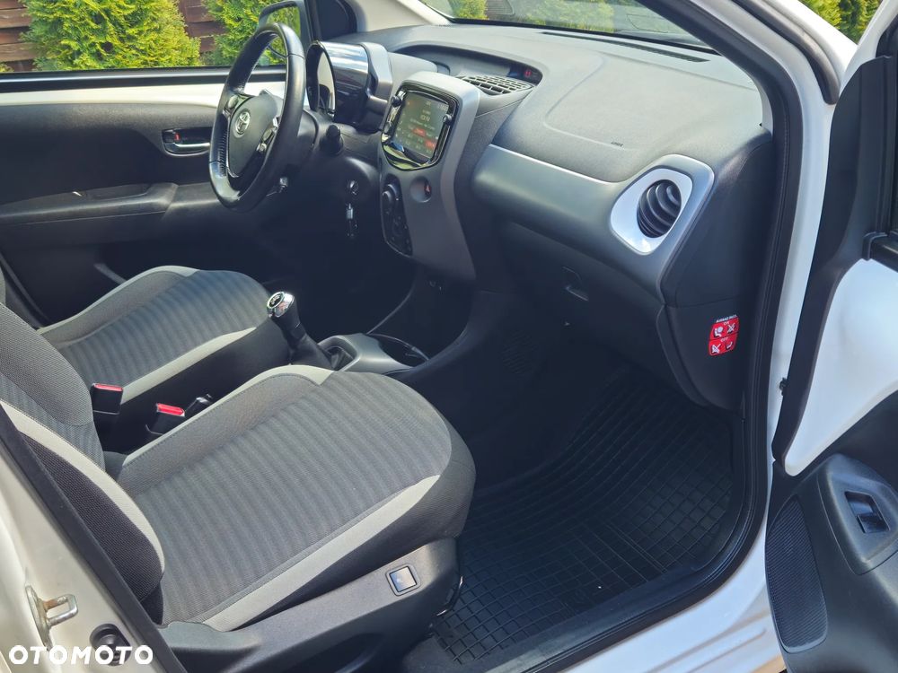 Toyota Aygo x-cite - 14