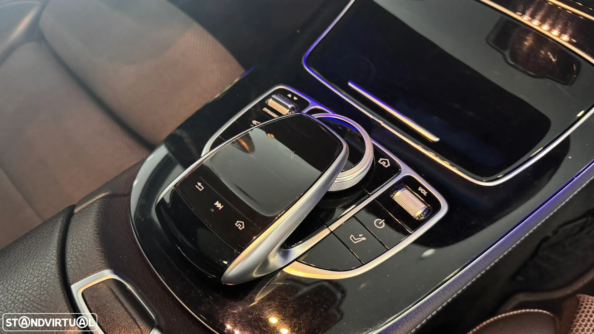 Mercedes-Benz E 220 - 13