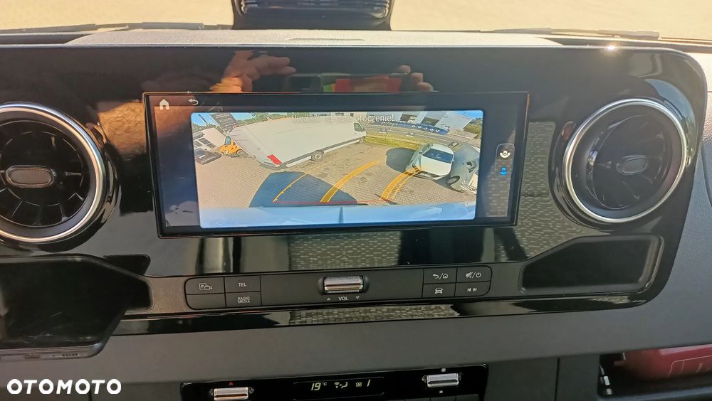 Mercedes-Benz SPRINTER - 14