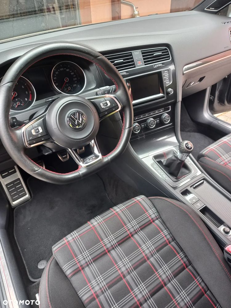 Volkswagen Golf 2.0 TSI BMT GTI Performance - 10