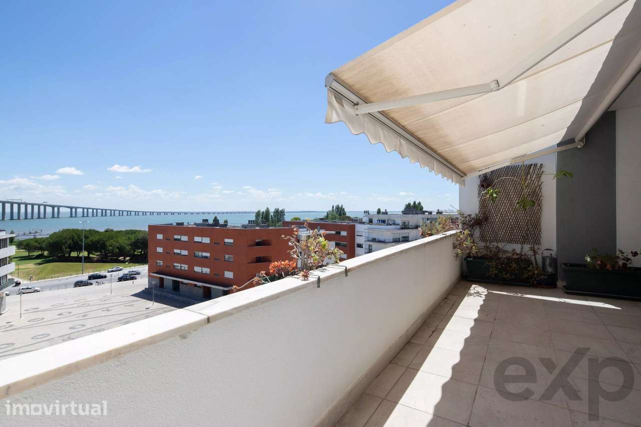 T4 Duplex Penthouse Frente Rio | Parque das Nações - EXPO Norte - Grande imagem: 4/26