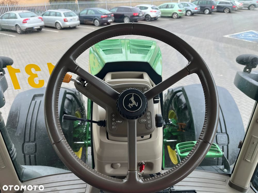 John Deere 7215 R - 14