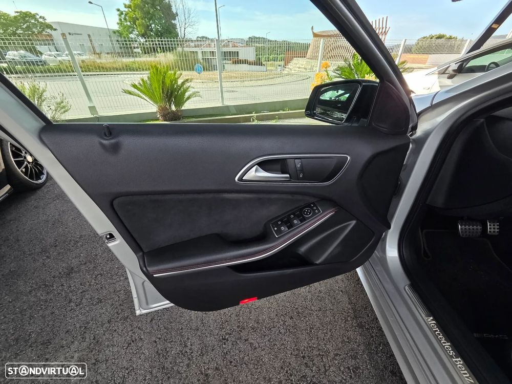Mercedes-Benz A 200 d 7G-DCT AMG Line - 22