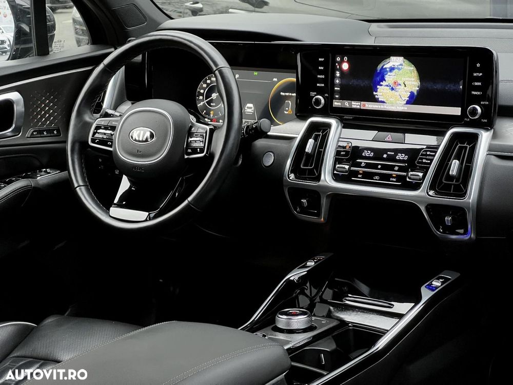 Kia Sorento - 8