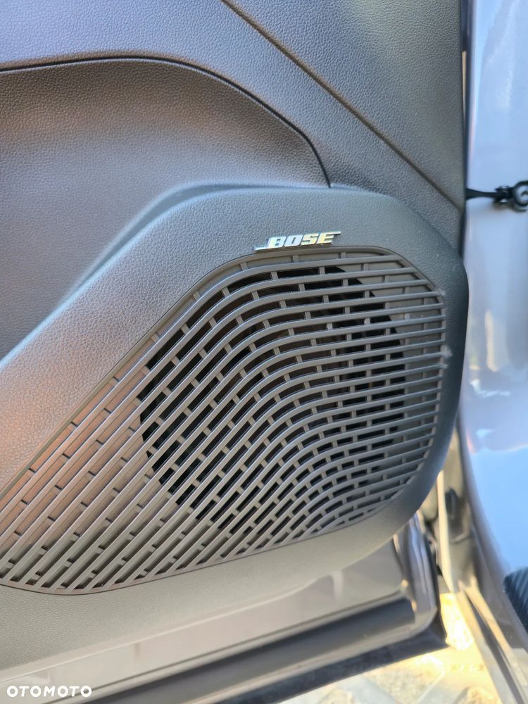 Renault Captur TCe Mild Hybrid 140 EDC GPF TECHNO - 26