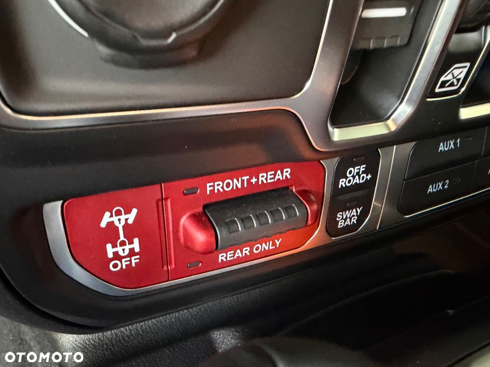 Jeep Wrangler - 12