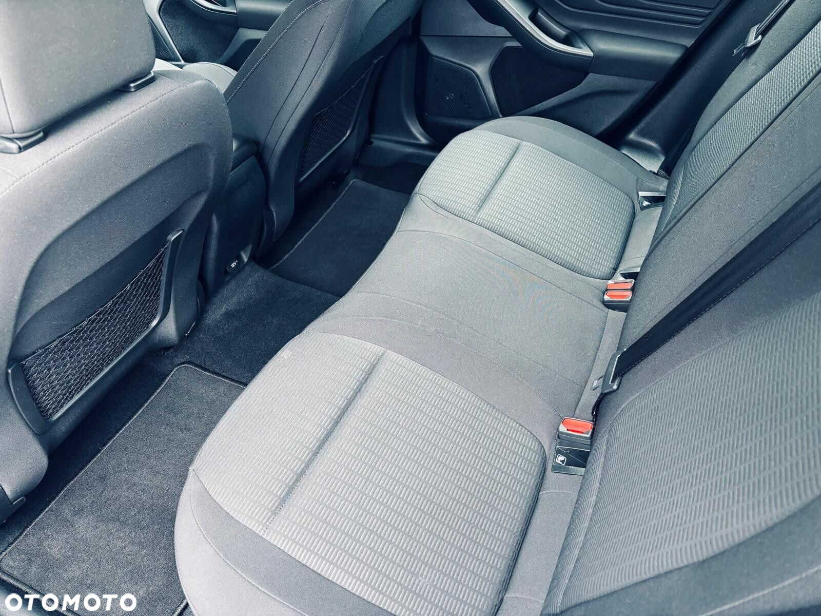 Ford Focus - 13