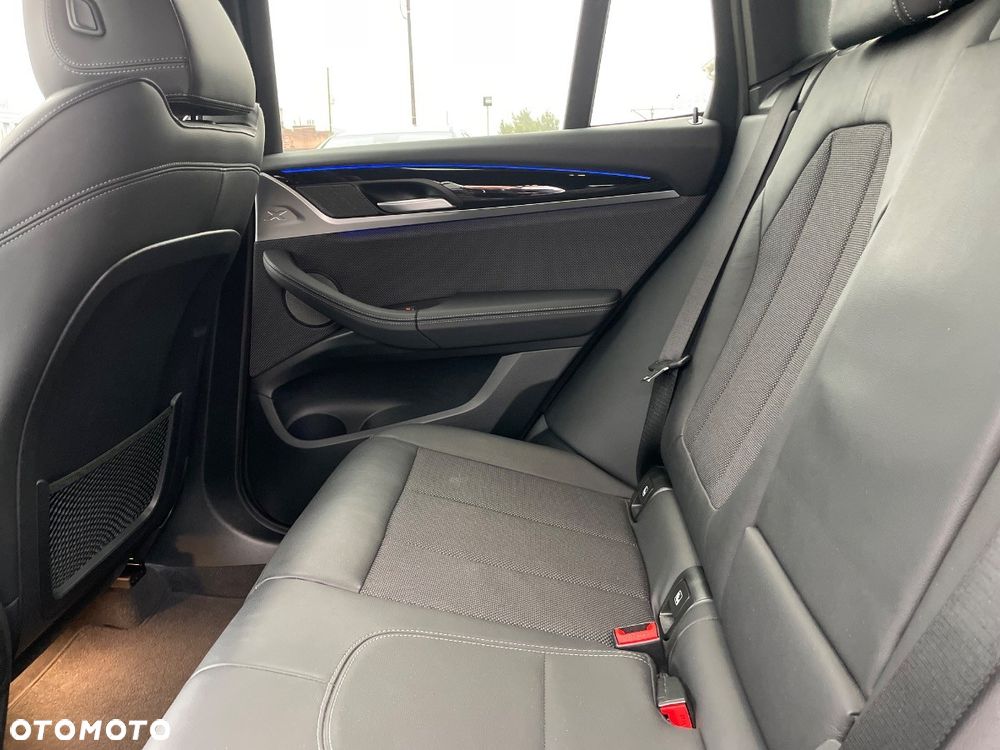 BMW X3 xDrive20d xLine - 16