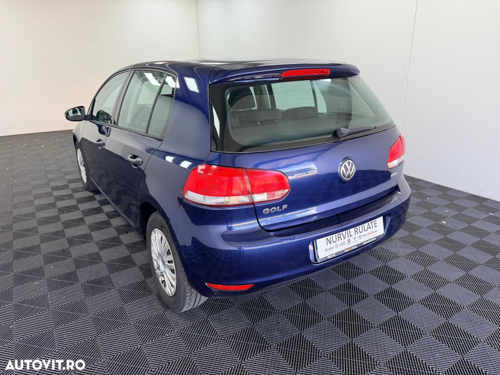 Volkswagen Golf 1.6 TDI DPF Trendline - 14