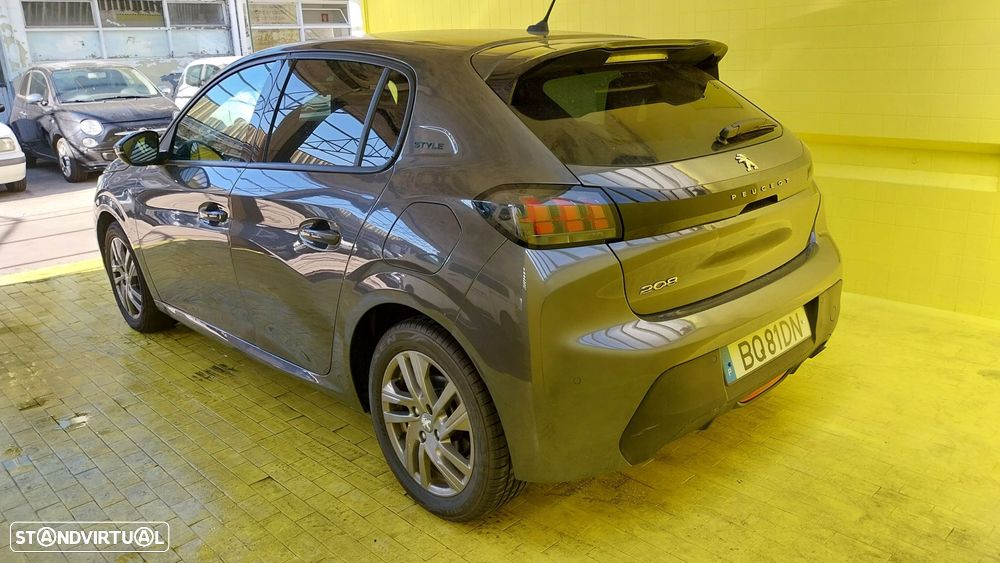 Peugeot 208 1.2 PureTech Allure EAT8 - 18
