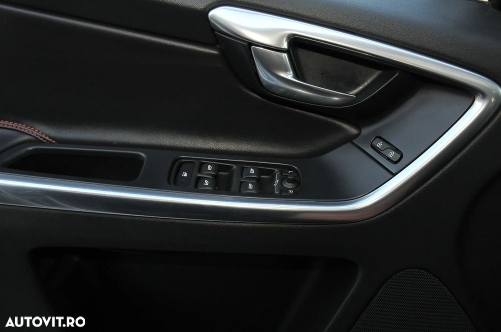 Volvo XC 60 D3 Ocean Race - 21