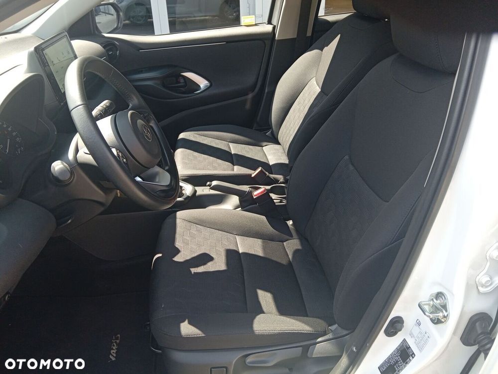 Toyota Yaris - 14