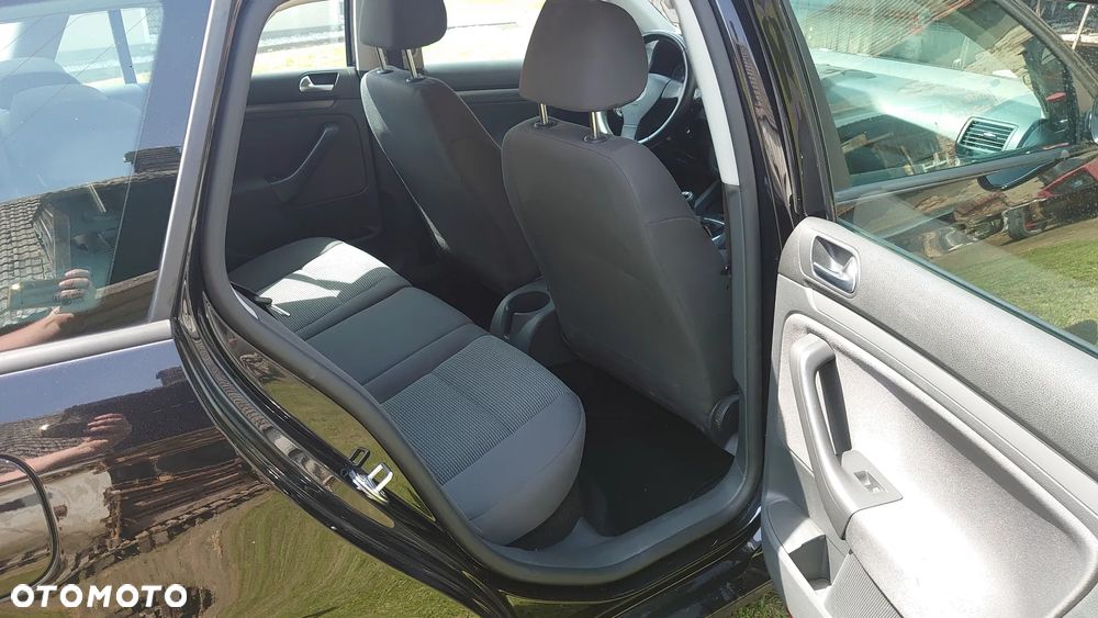 Volkswagen Golf - 9