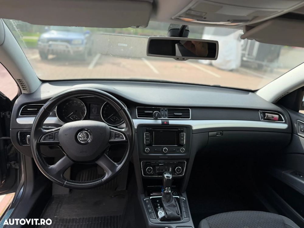 Skoda Superb 2.0 TDI Ambition - 5