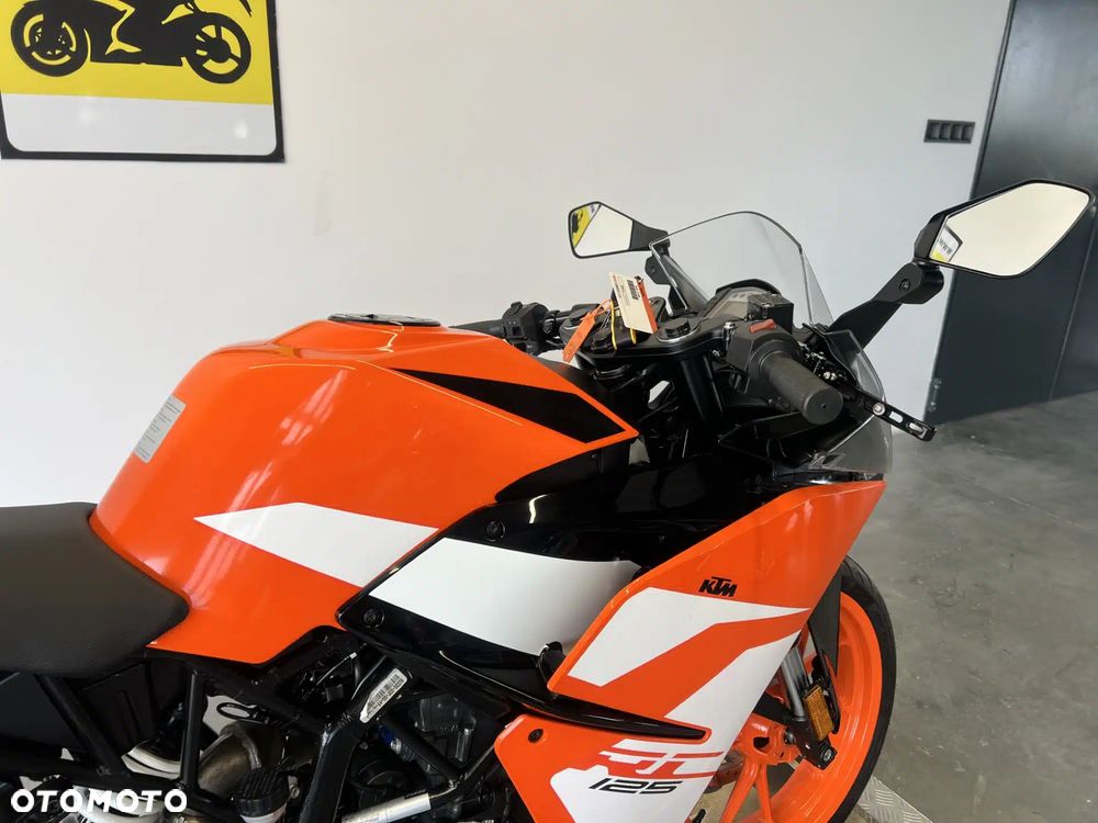 KTM RC 125 - 27