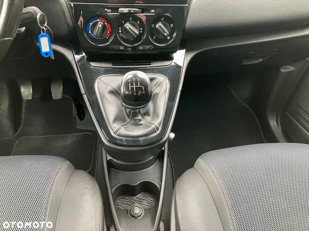 Lancia Ypsilon 1.2 8V Momo S&S - 16