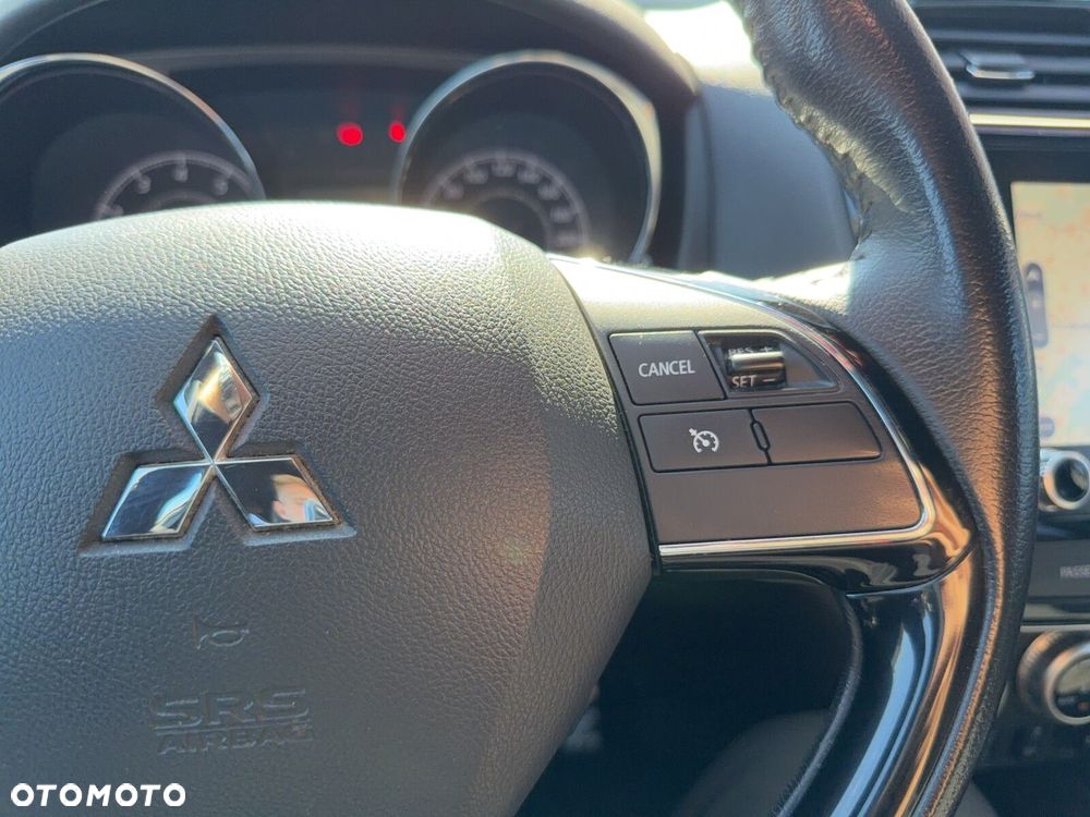 Mitsubishi ASX - 16
