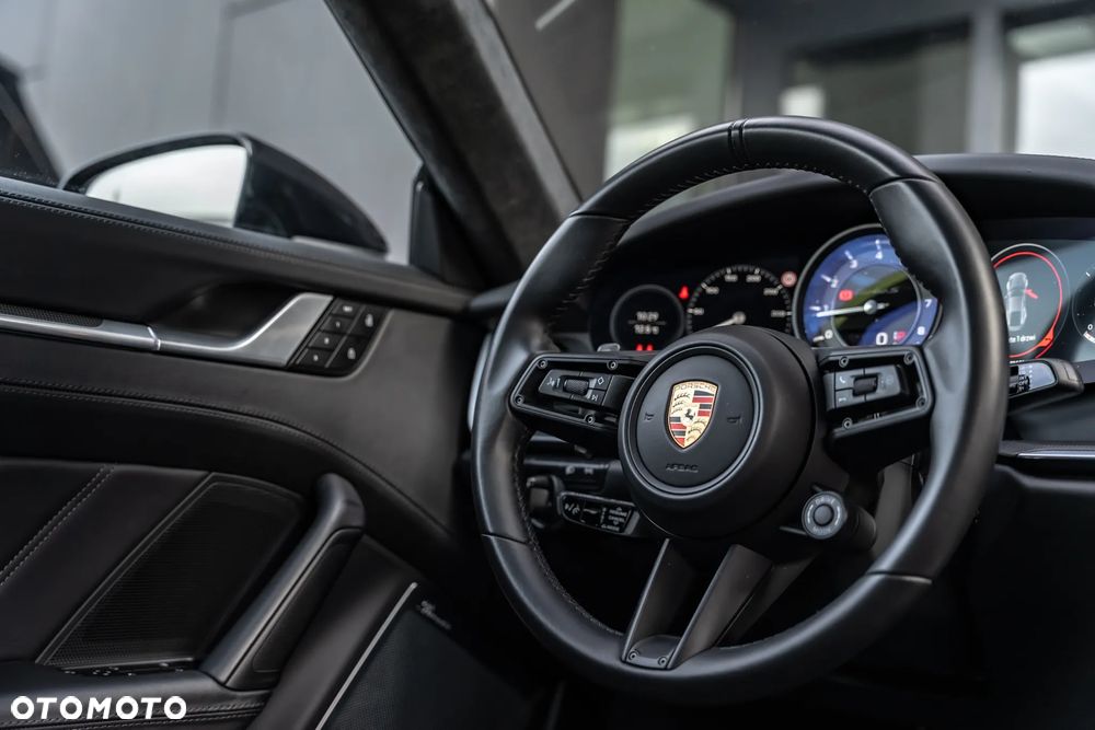 Porsche 911 Turbo S - 22