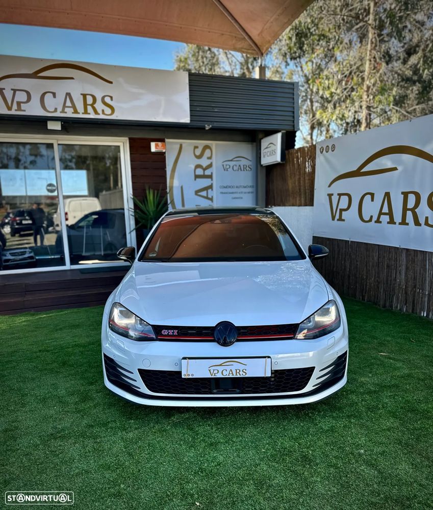VW Golf 2.0 TSi GTi DSG Performance - 1