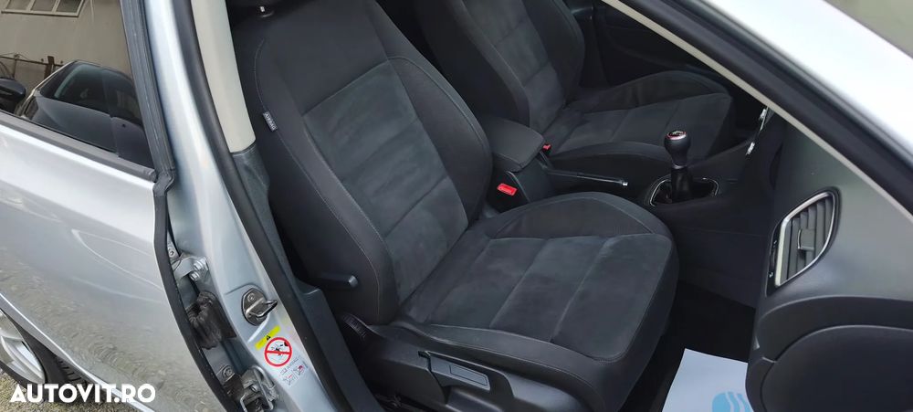 Volkswagen Golf 1.4 TSI Sportline - 27