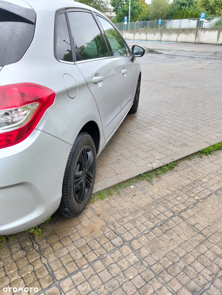 Citroën C4 e-HDi 110 Exclusive - 6