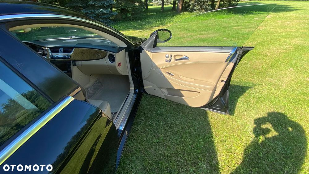 Mercedes-Benz CLS 350 CGI - 23