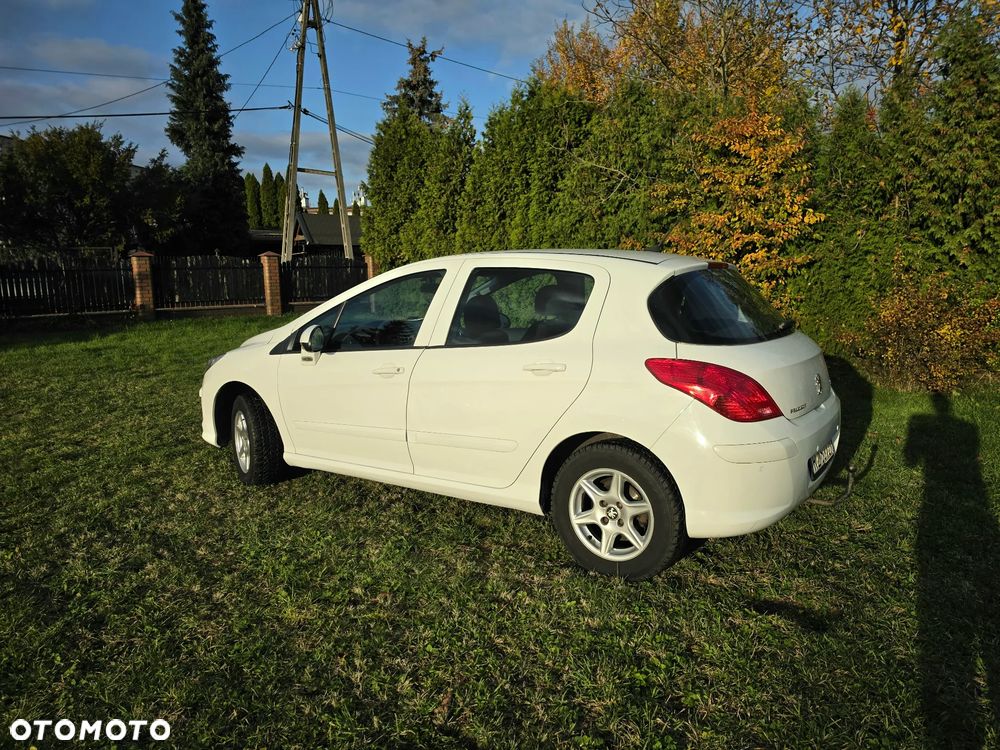 Peugeot 308 1.6 HDi Presence - 18