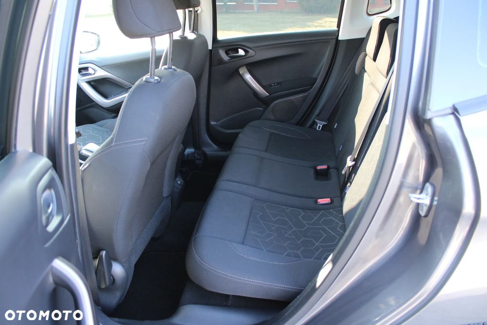 Peugeot 2008 1.2 VTi Allure - 21