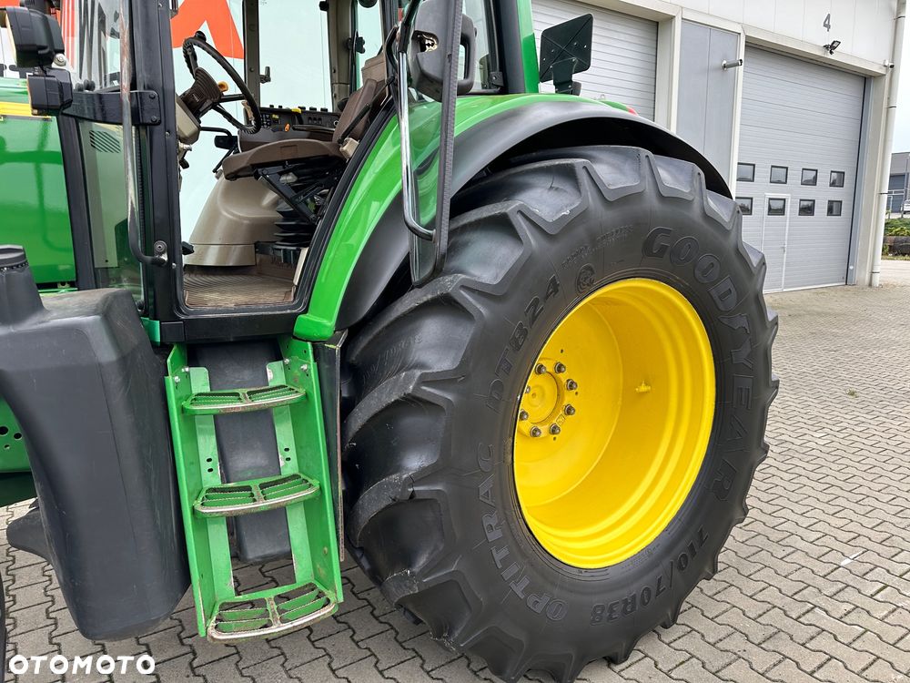 John Deere 6920s - 10