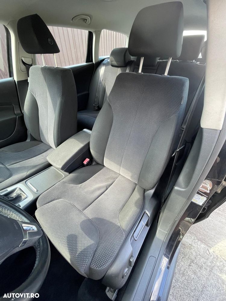 Volkswagen Passat 1.6 TDI DPF BlueMotion - 11