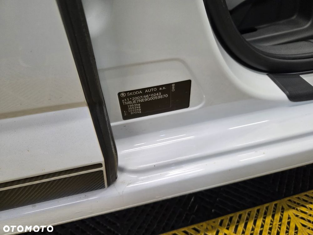 Skoda Octavia 2.0 TSI DSG RS 245 - 32