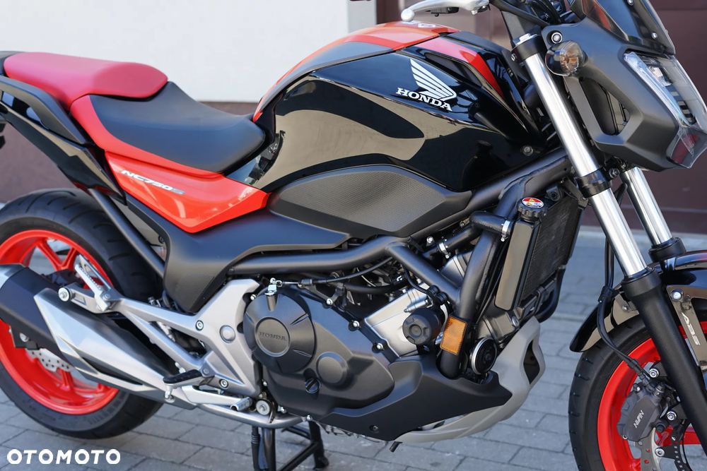 Honda NC - 13
