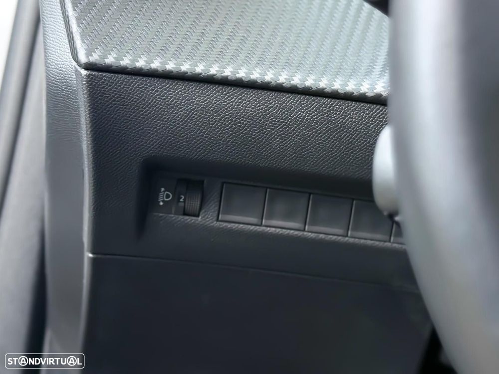 Peugeot 2008 1.2 PureTech Allure - 22