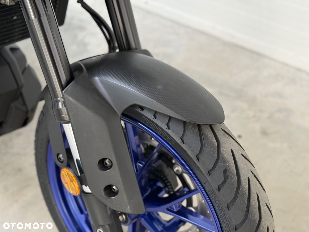Yamaha MT - 9