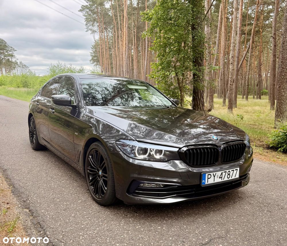 BMW Seria 5 520d Sport Line - 6
