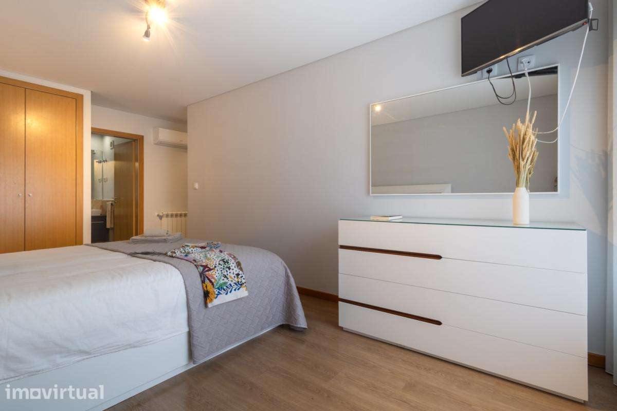 Apartamento com 2 quartos - localizado em Benfica Lisbon - Grande imagem: 4/35
