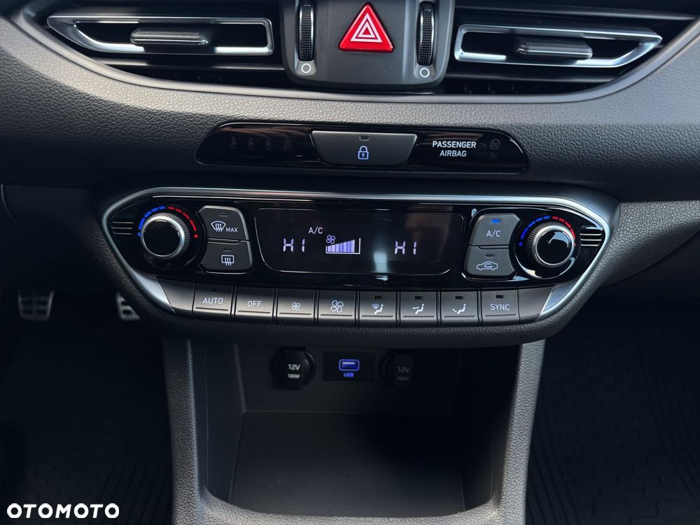 Hyundai i30 2021