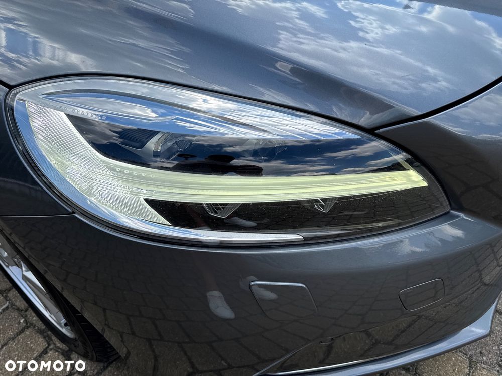 Volvo V40 - 23