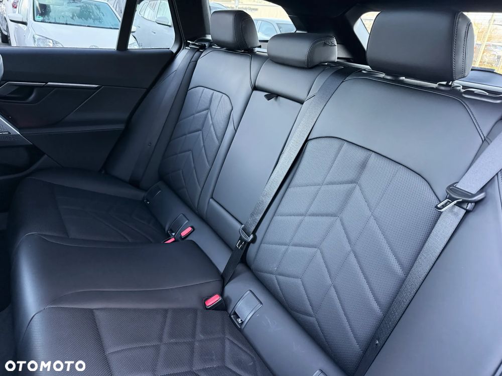 BMW Seria 5 520d - 32