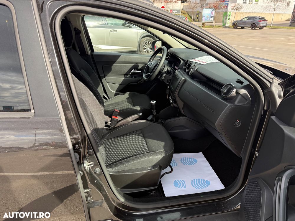 Dacia Duster TCe 100 2WD Celebration - 8