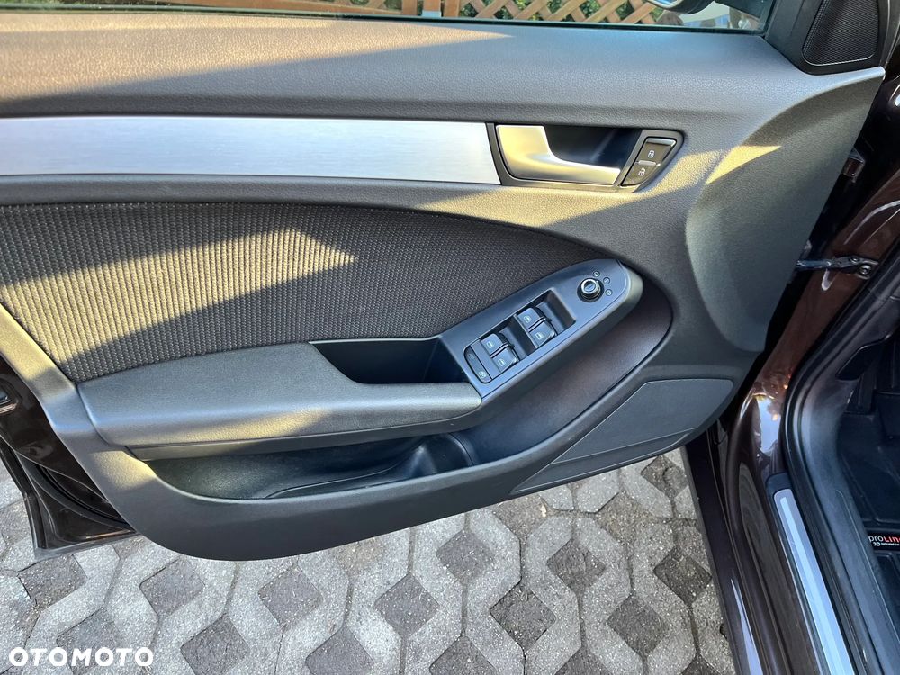 Audi A4 Avant 2.0 TDI DPF S line Sportpaket - 16